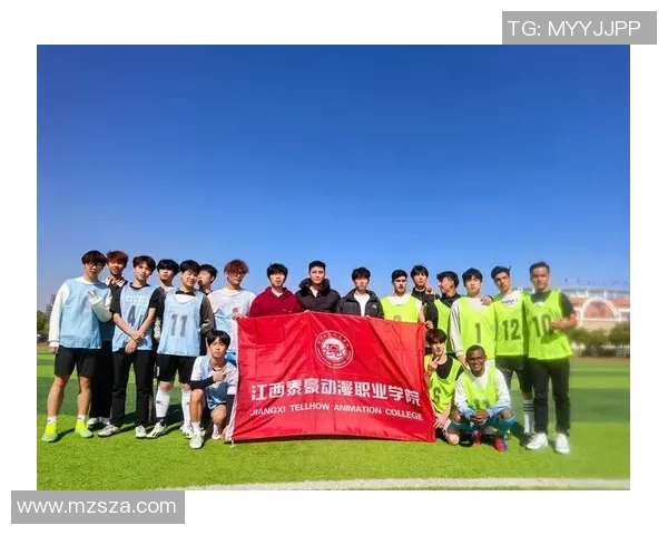 球星齐聚一堂共同合影展现足球荣耀与激情瞬间 球星齐聚一堂共同合影展现足球荣耀与激情瞬间