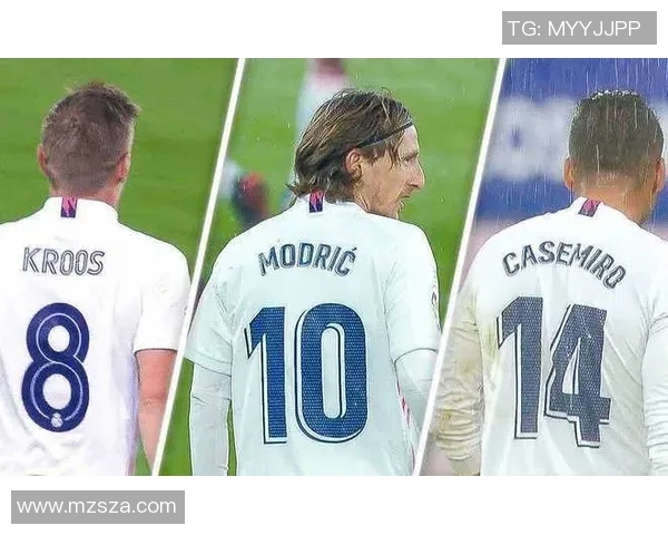 足球巨星十年对比从巅峰到传承技艺与成就的跨时代演绎